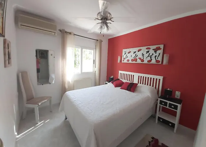 Moderna Y Espaciosa En Els Poblets Familias - Es-373-10 Denia