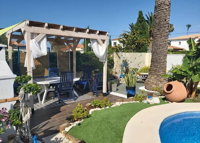 Moderna Y Espaciosa En Els Poblets Familias - Es-373-10 Denia